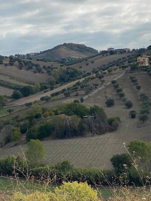 rudere in vendita a Tortoreto in zona Cavatassi