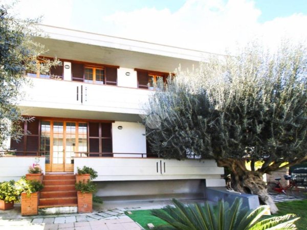 casa indipendente in vendita a Tortoreto