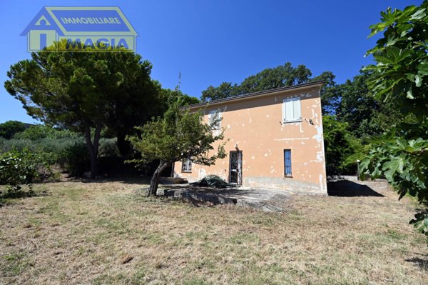 casa indipendente in vendita a Tortoreto