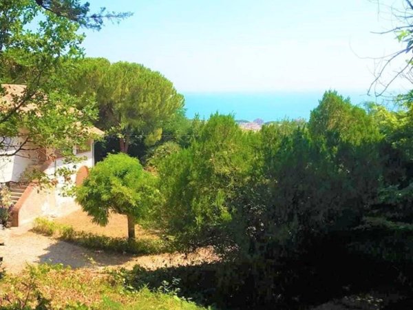 casa indipendente in vendita a Tortoreto