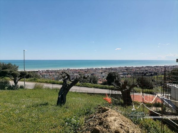 casa indipendente in vendita a Tortoreto