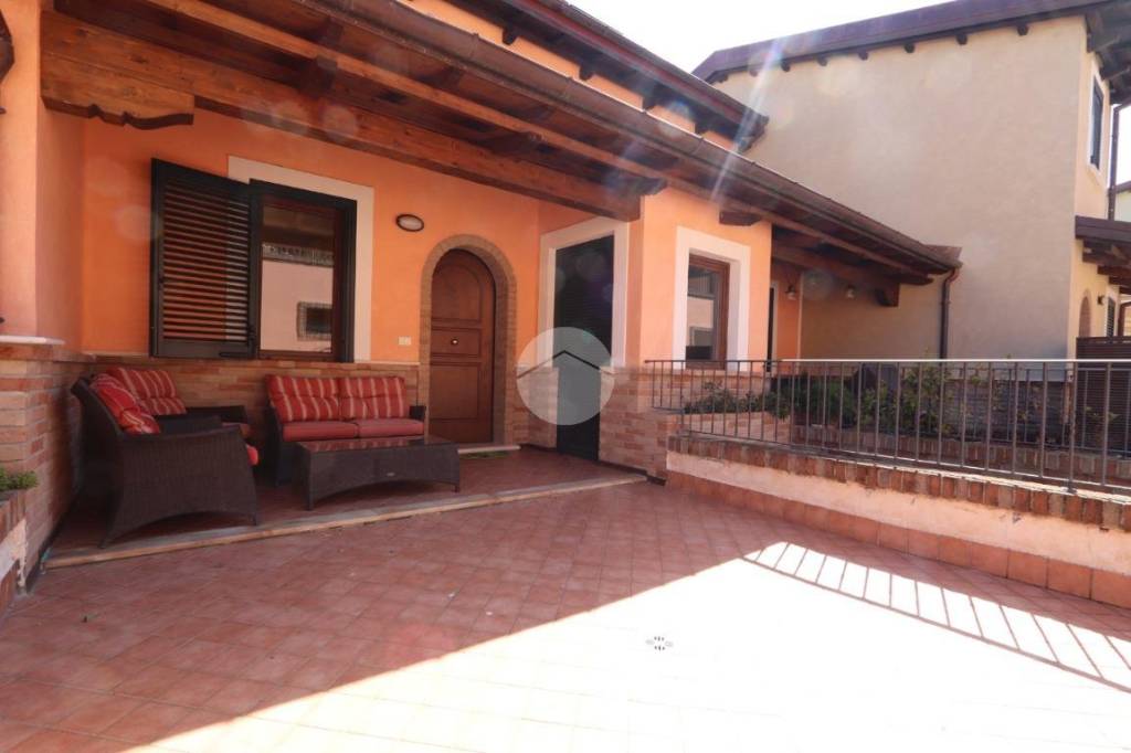 casa indipendente in vendita a Tortoreto