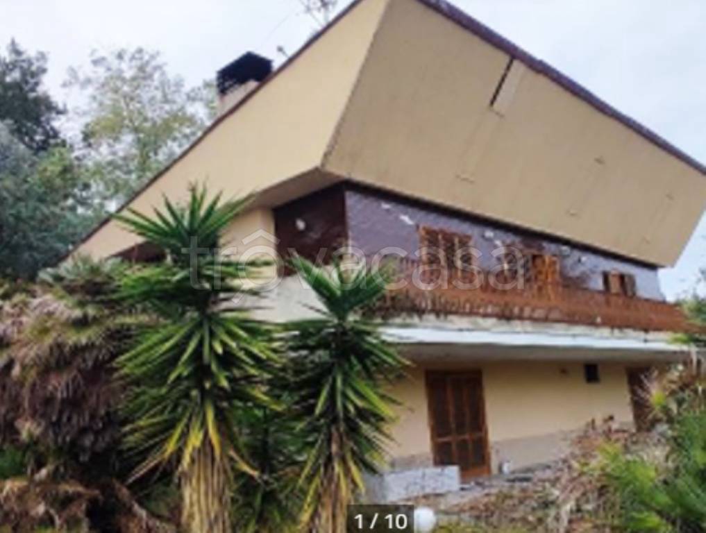 casa indipendente in vendita a Tortoreto