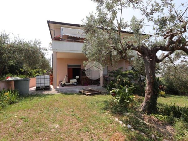 casa indipendente in vendita a Tortoreto