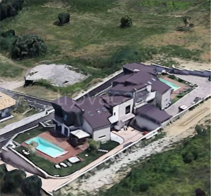 casa indipendente in vendita a Tortoreto