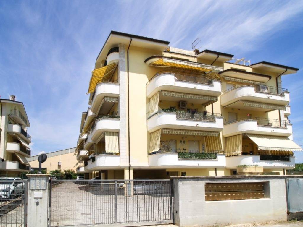 appartamento in vendita a Tortoreto