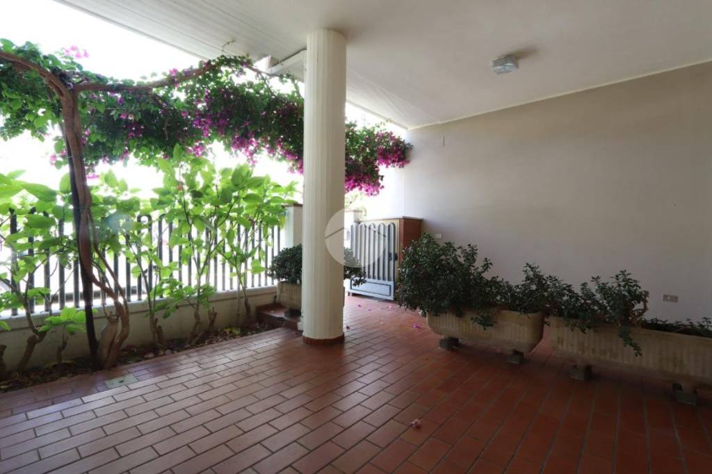 casa indipendente in vendita a Tortoreto