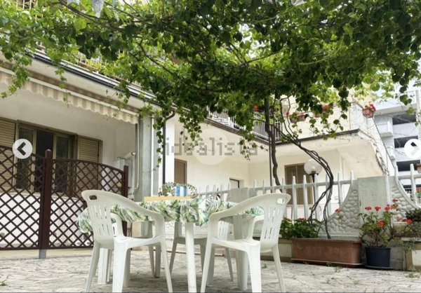 casa indipendente in vendita a Tortoreto