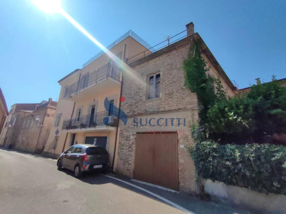 casa indipendente in vendita a Tortoreto