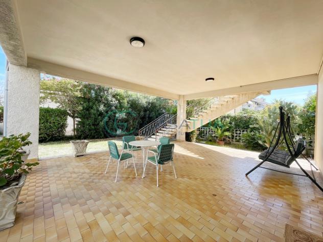casa indipendente in vendita a Tortoreto