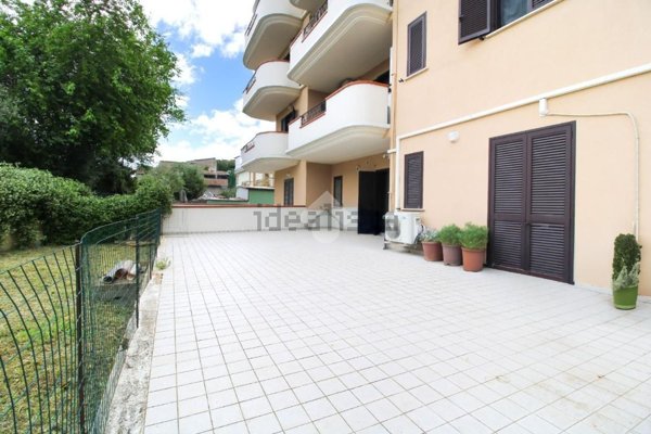 appartamento in vendita a Tortoreto in zona Salino