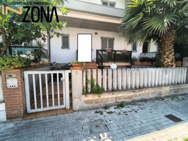 casa indipendente in vendita a Tortoreto