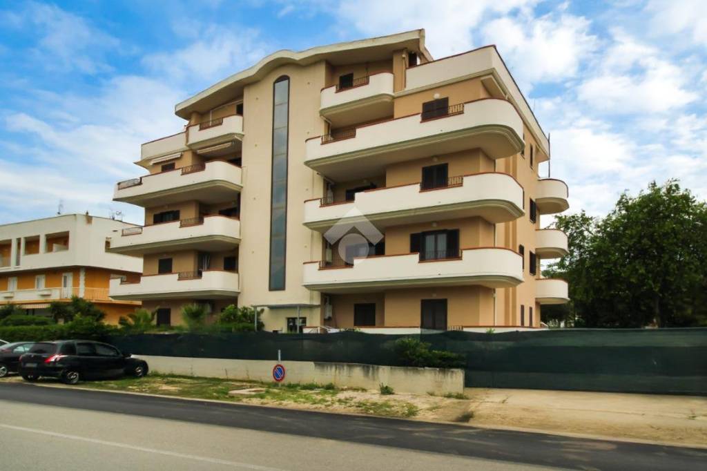 appartamento in vendita a Tortoreto in zona Salino