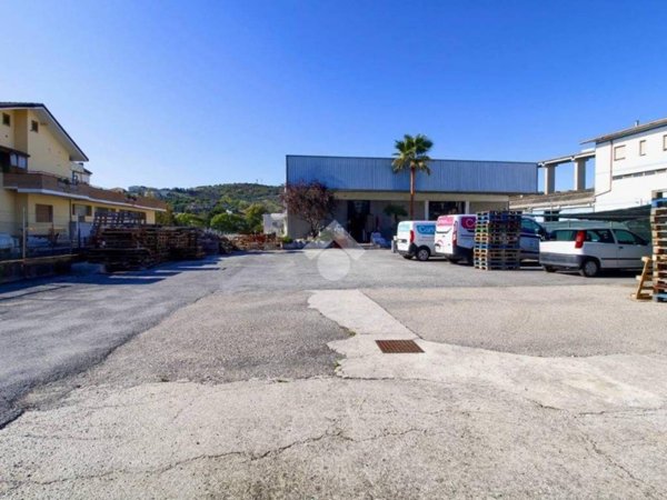 locale commerciale in vendita a Tortoreto