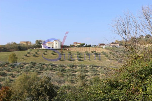 terreno agricolo in vendita a Tortoreto