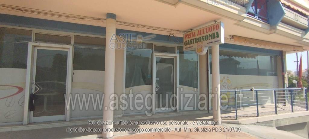 negozio in vendita a Tortoreto