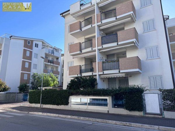 locale commerciale in vendita a Tortoreto