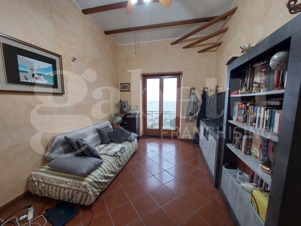 casa indipendente in vendita a Tortoreto