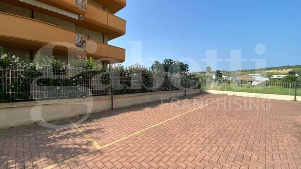 casa indipendente in vendita a Tortoreto