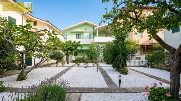 casa indipendente in vendita a Tortoreto