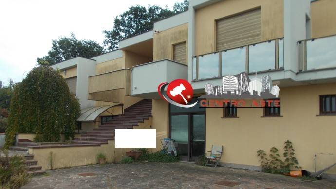 casa indipendente in vendita a Tortoreto