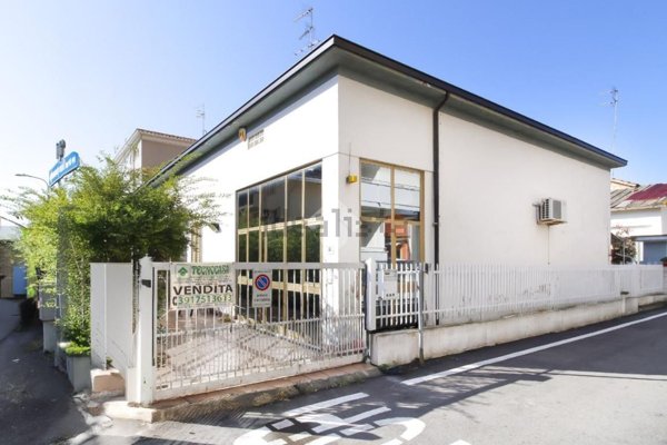 casa indipendente in vendita a Tortoreto