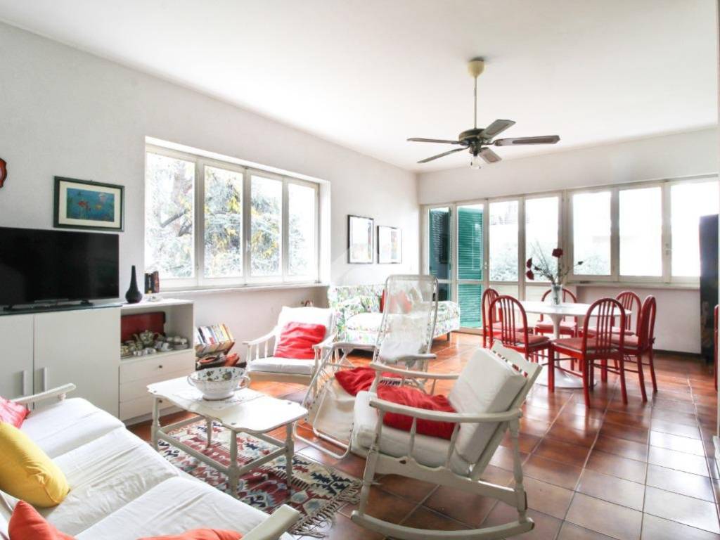 casa indipendente in vendita a Tortoreto