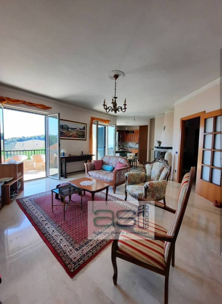 casa indipendente in vendita a Tortoreto