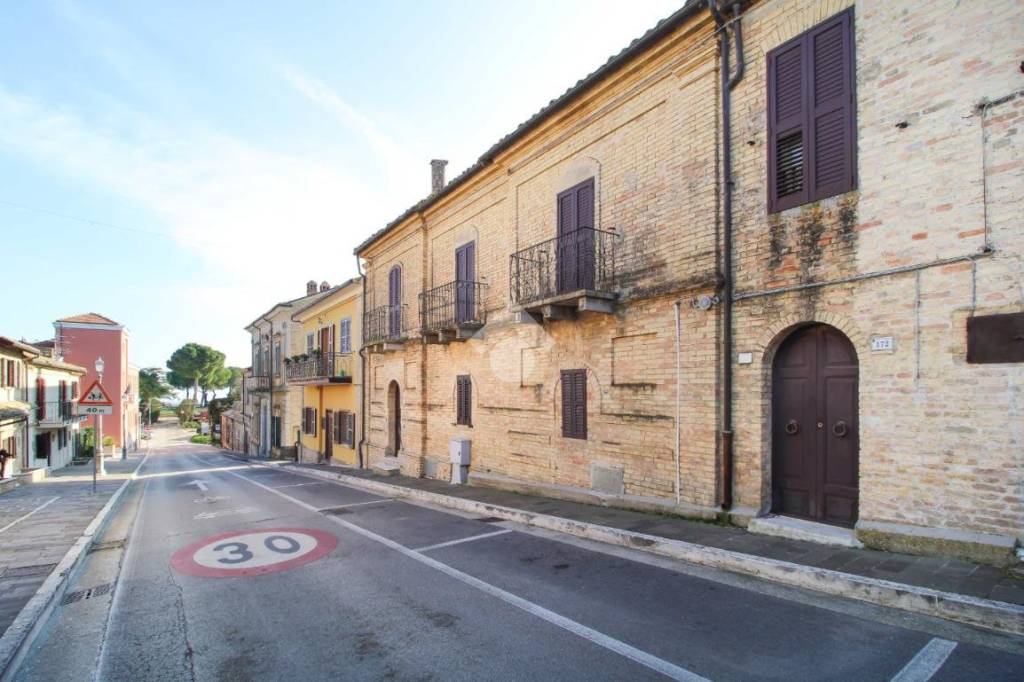 casa indipendente in vendita a Tortoreto