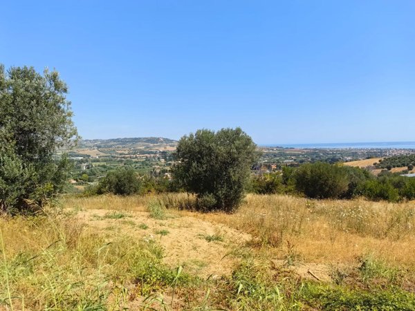 terreno edificabile in vendita a Tortoreto