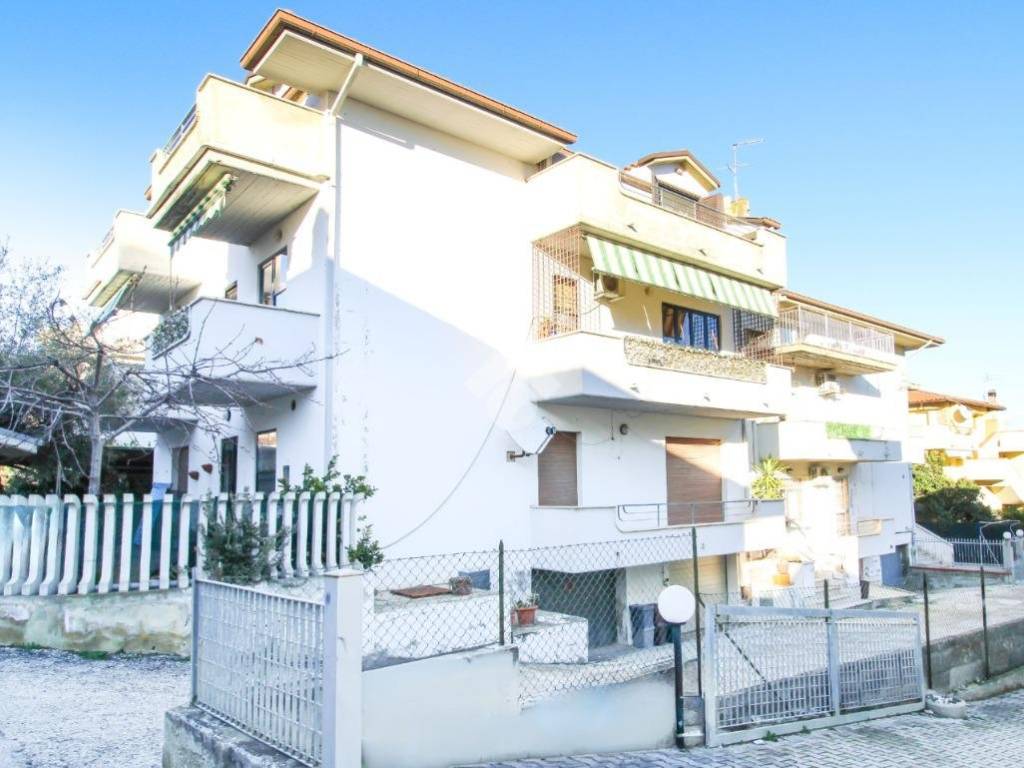 appartamento in vendita a Tortoreto