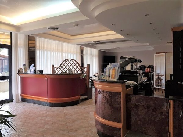 negozio in vendita a Tortoreto