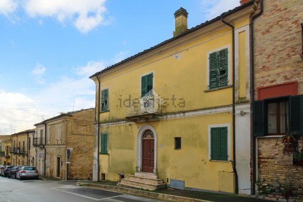 casa indipendente in vendita a Tortoreto