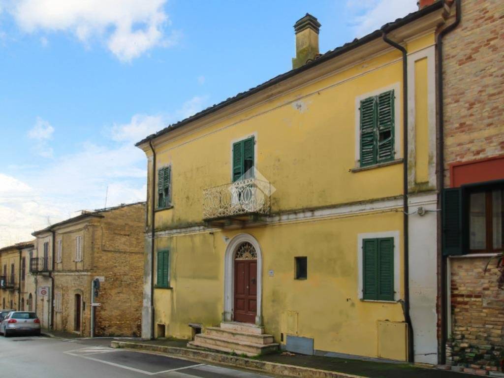 casa indipendente in vendita a Tortoreto