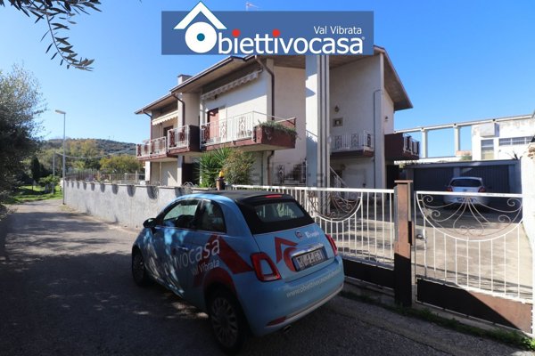 casa indipendente in vendita a Tortoreto