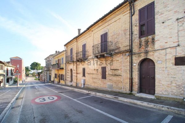casa indipendente in vendita a Tortoreto