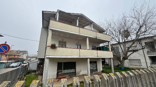 appartamento in vendita a Tortoreto in zona Salino