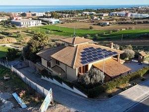 casa indipendente in vendita a Tortoreto