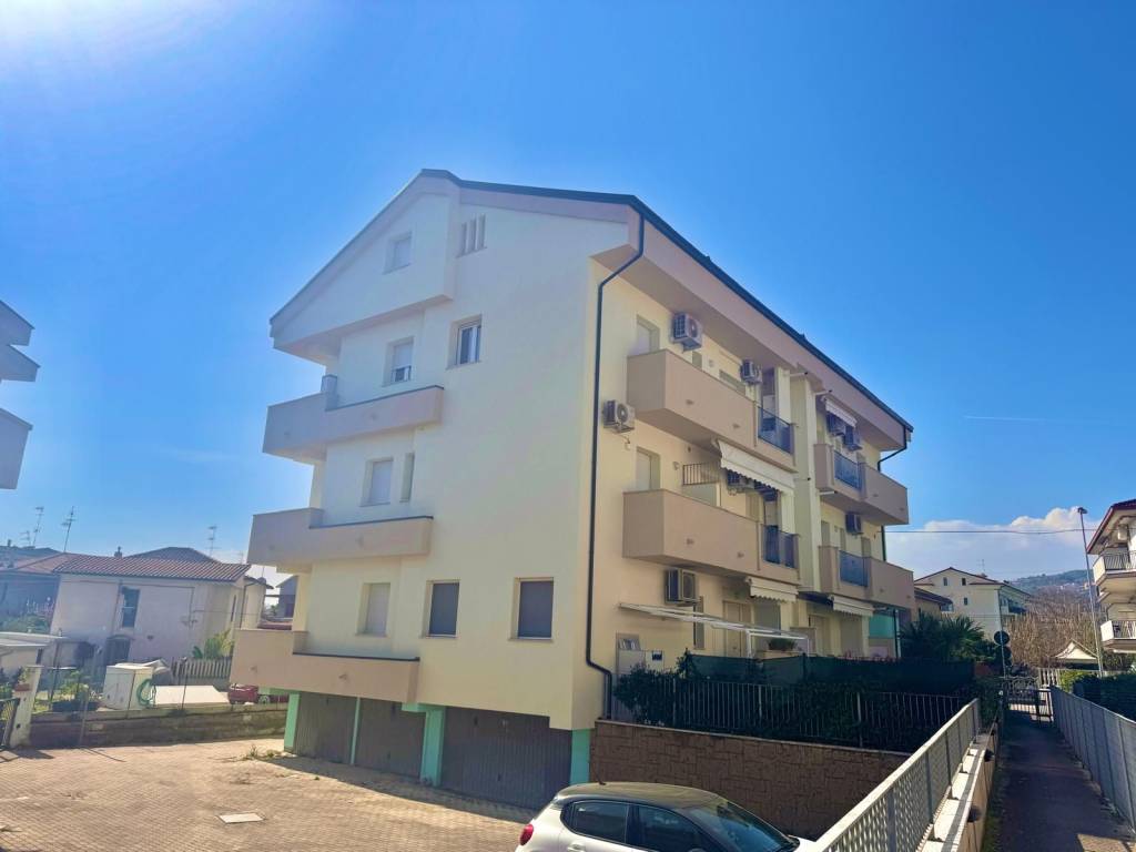 appartamento in vendita a Tortoreto