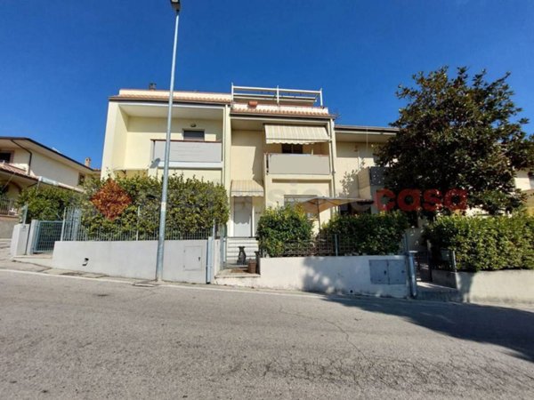 casa indipendente in vendita a Tortoreto