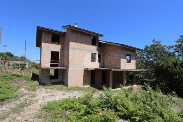 terreno edificabile in vendita a Tortoreto in zona Cavatassi