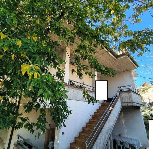 appartamento in vendita a Tortoreto in zona Salino