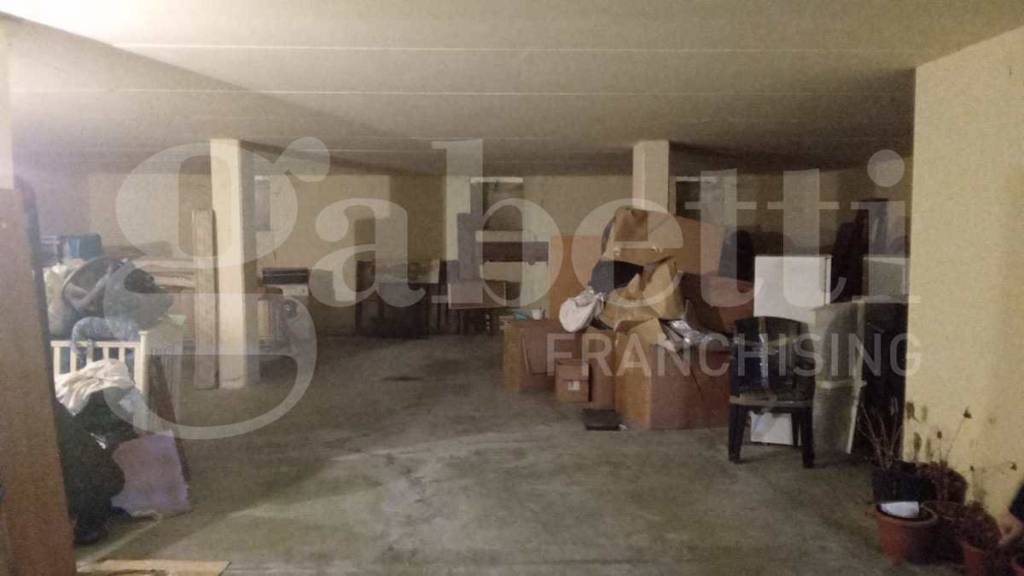 locale commerciale in vendita a Tortoreto