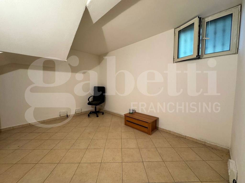 locale commerciale in vendita a Tortoreto