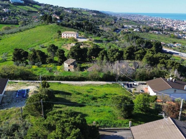 terreno agricolo in vendita a Tortoreto