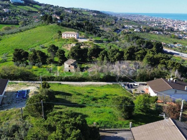 terreno agricolo in vendita a Tortoreto