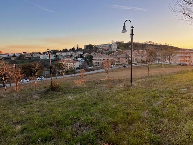 terreno edificabile in vendita a Tortoreto