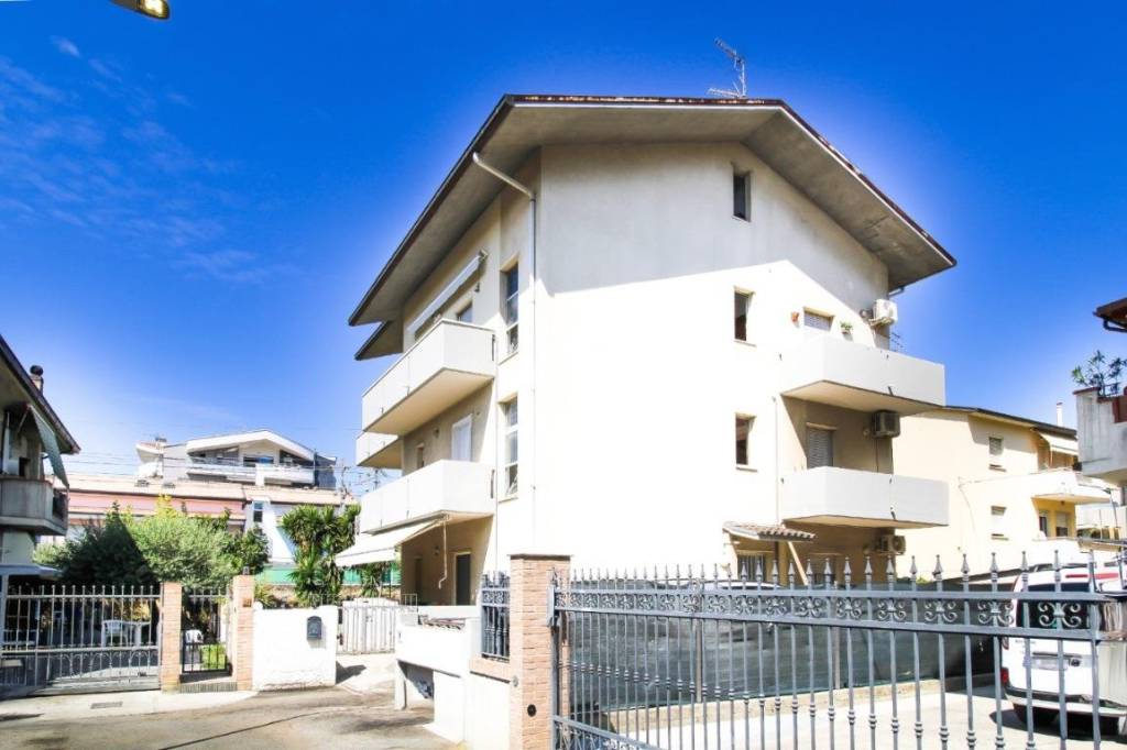 appartamento in vendita a Tortoreto
