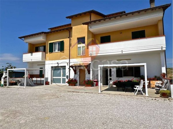 casa indipendente in vendita a Tortoreto in zona Colli