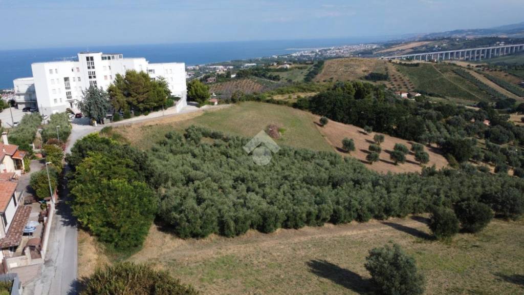 terreno in vendita a Tortoreto
